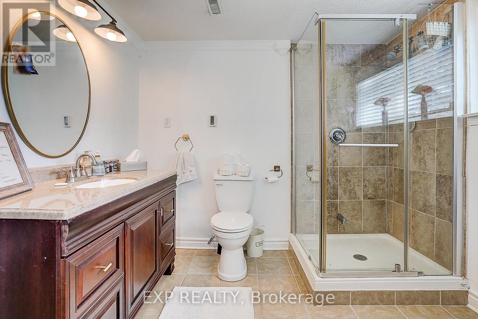 10 Anchor Court, East Gwillimbury, Ontario  L0G 1H0 - Photo 24 - N13217656