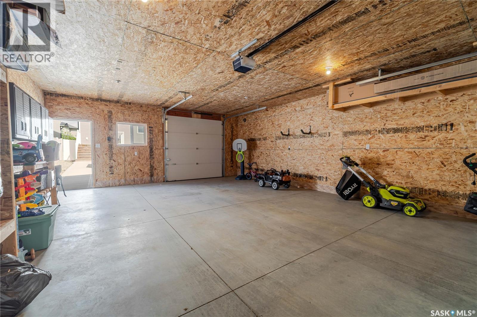 1750 11th Avenue NW, Moose Jaw, Saskatchewan  S6J 0B3 - Photo 39 - SK037663