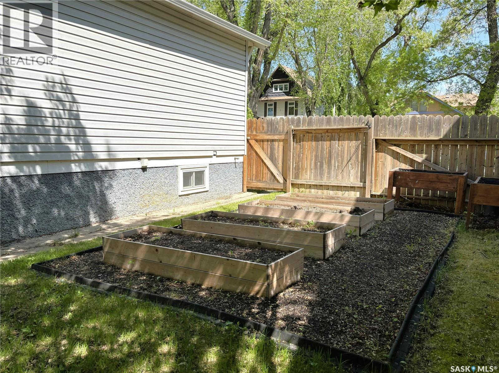 819 5th Avenue N, Saskatoon, Saskatchewan  S7K 2R7 - Photo 19 - SK037602