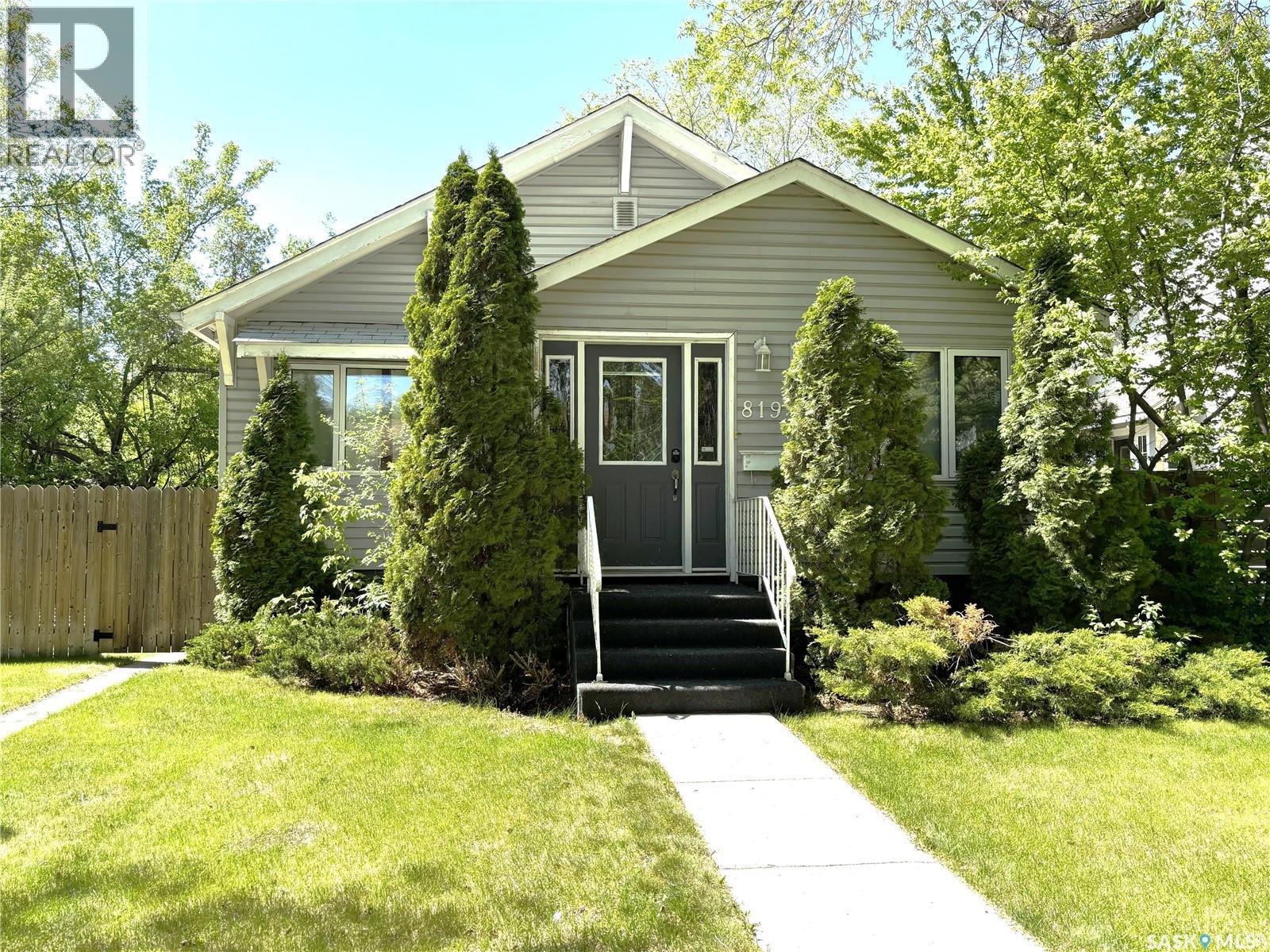 819 5th Avenue N, Saskatoon, Saskatchewan  S7K 2R7 - Photo 2 - SK037602