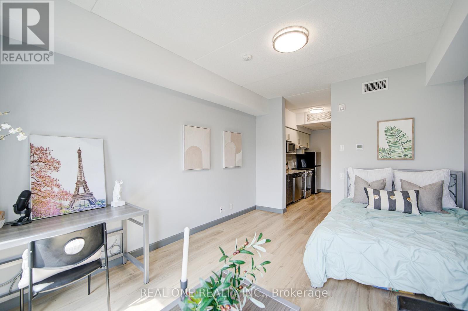 510 - 77 Leland Street, Hamilton, Ontario  L8S 3A1 - Photo 4 - X13217642