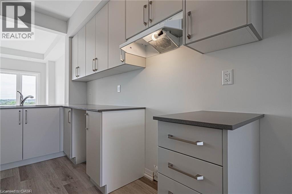 155 Equestrian Way Unit# 88, Cambridge, Ontario  N3E 0E8 - Photo 10 - 40834856
