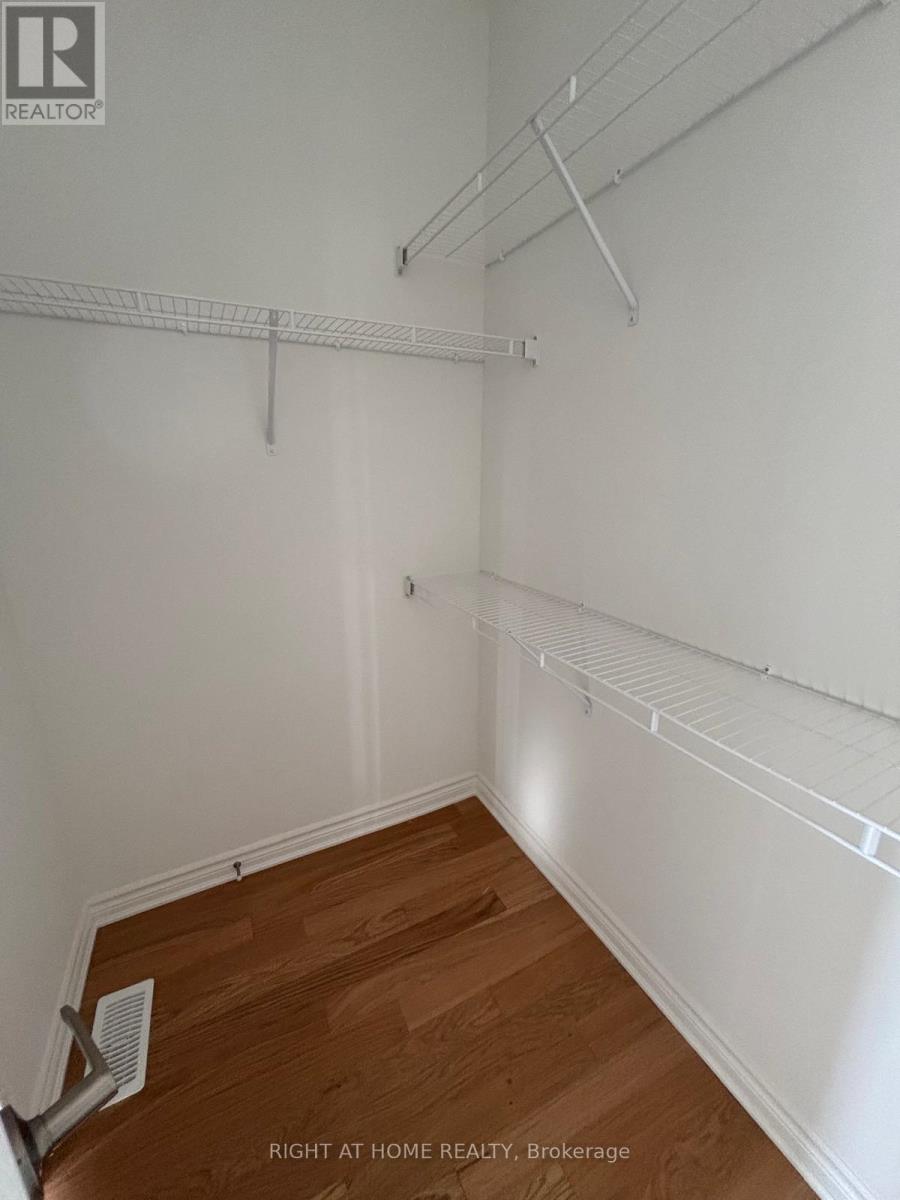 Upper - 1526 Zilio Terrace, Milton, Ontario  L9E 2H8 - Photo 27 - W13162830