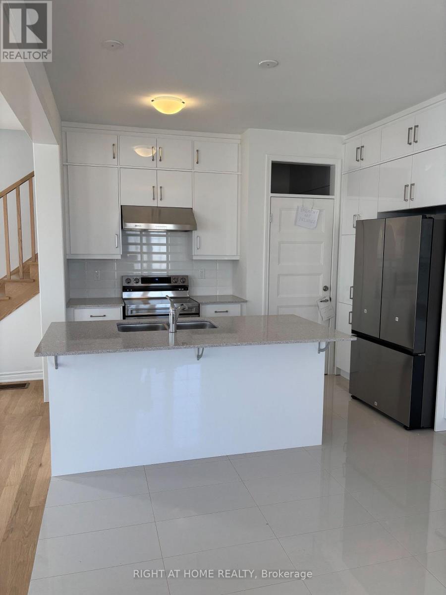 Upper - 1526 Zilio Terrace, Milton, Ontario  L9E 2H8 - Photo 7 - W13162830