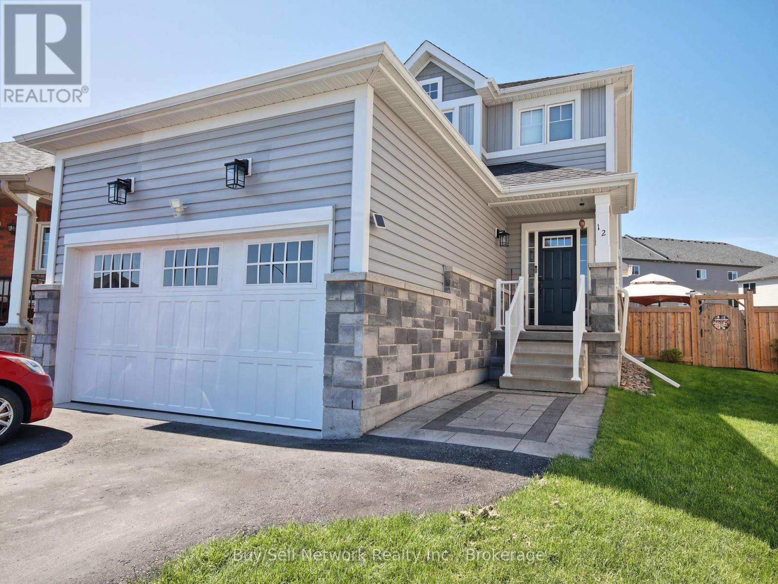 12 Summer Lane, Peterborough, Ontario  K9L 0G4 - Photo 1 - X13217688