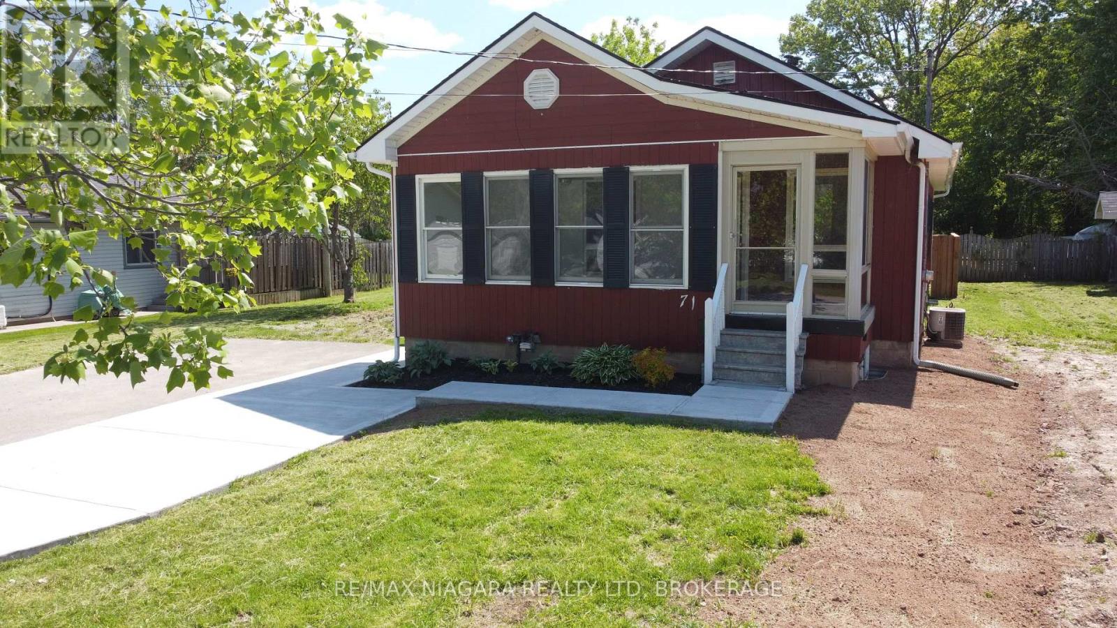 71 Joseph Street, Fort Erie, Ontario  L2A 5J6 - Photo 4 - X13213218