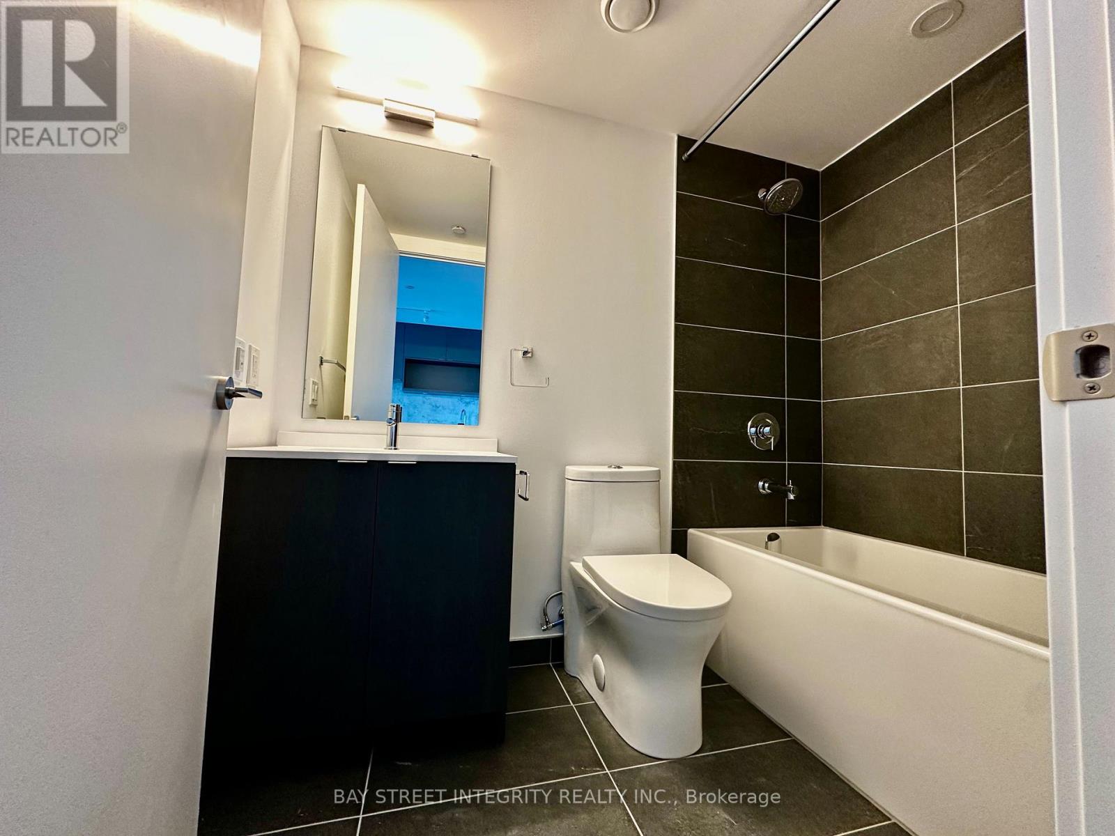 2902 - 100 Queen Street E, Toronto, Ontario  M5C 0B5 - Photo 11 - C13217676