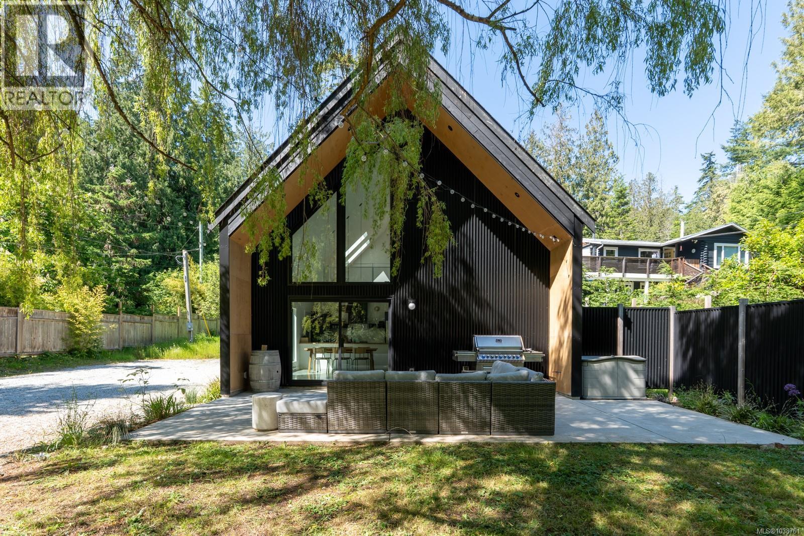 146 Menhinick Dr, Salt Spring, British Columbia