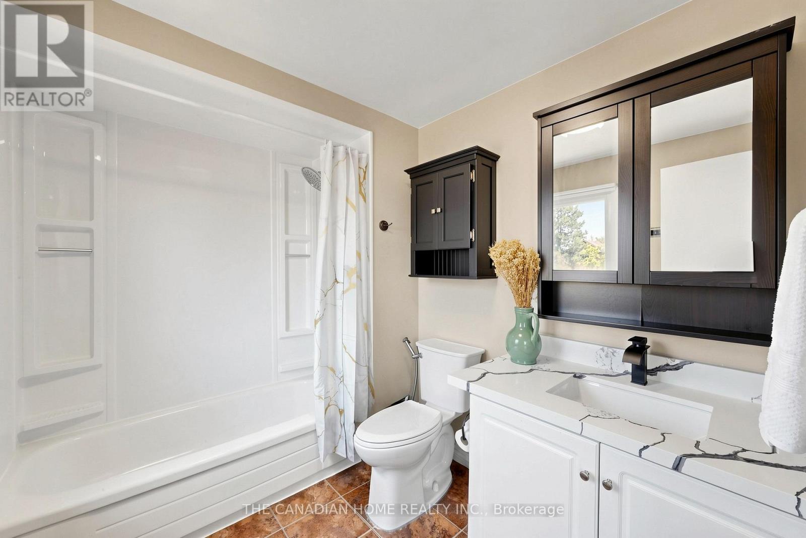 5 Woodstone Place, Whitby, Ontario  L1R 1S7 - Photo 23 - E13217670
