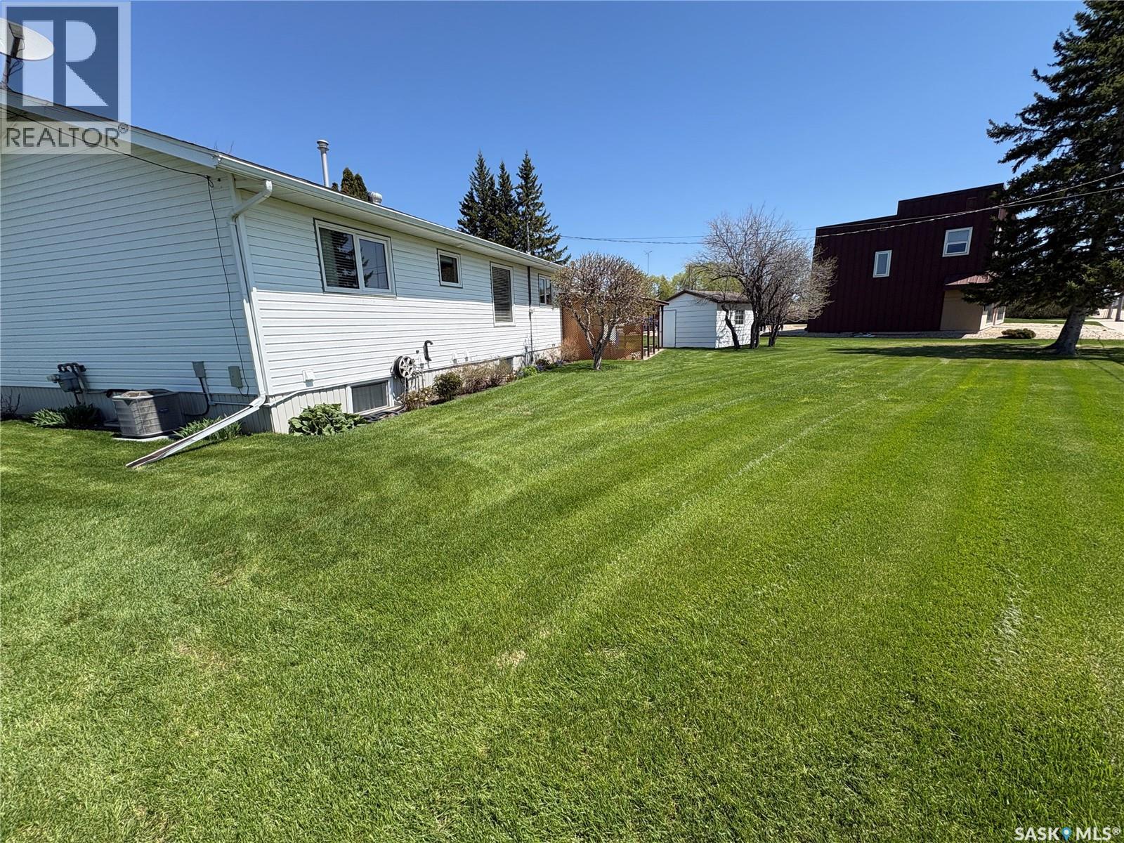 109 Road Avenue, Langenburg, Saskatchewan  S0A 2A0 - Photo 3 - SK032789
