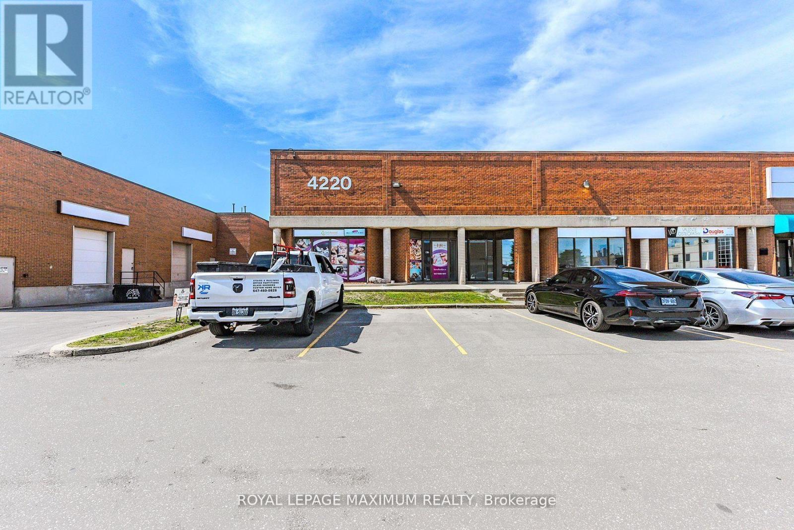 C10 - 4220 Steeles Avenue W, Vaughan, Ontario  L4L 3S8 - Photo 4 - N13217700