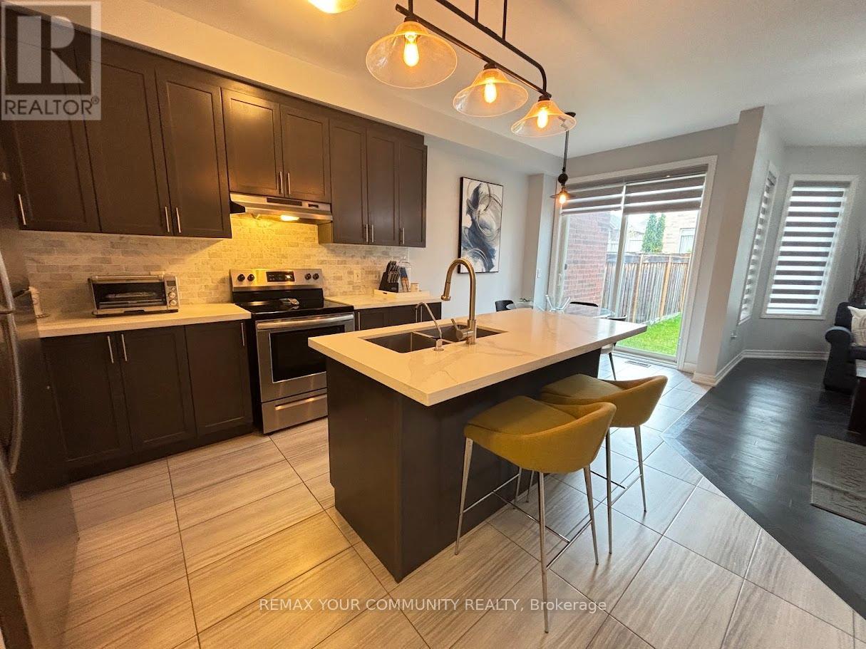 3 Frederick Pearson Street, East Gwillimbury, Ontario  L9N 0R9 - Photo 13 - N13217706