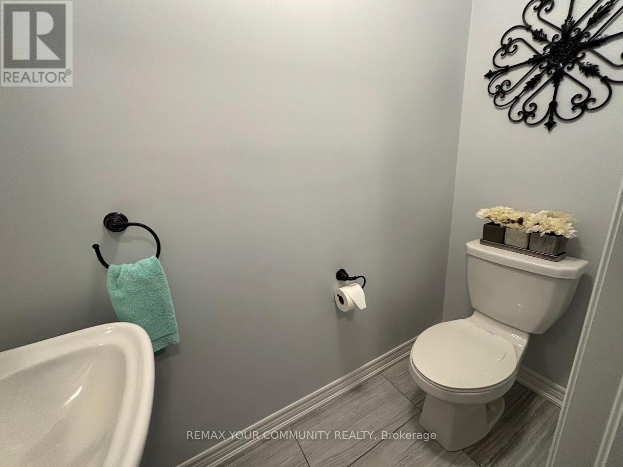 3 Frederick Pearson Street, East Gwillimbury, Ontario  L9N 0R9 - Photo 14 - N13217706