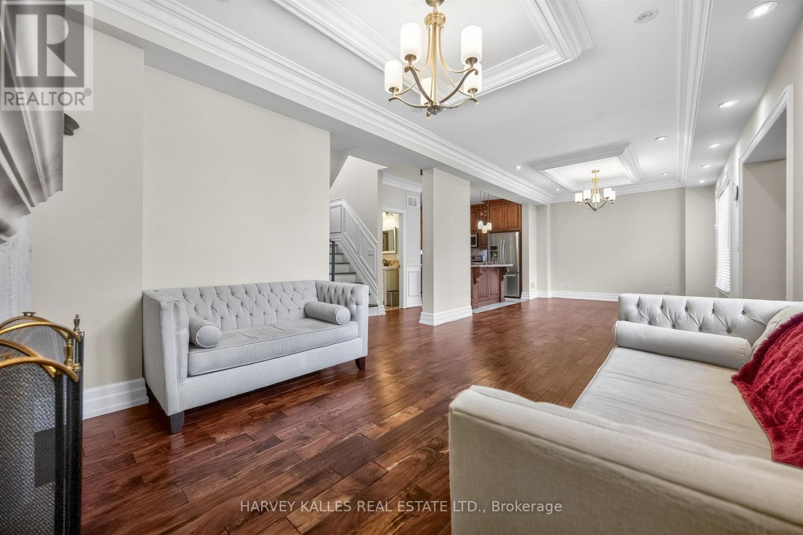 17 Lockheed Boulevard, Toronto, Ontario  M9P 2H5 - Photo 4 - W13217294