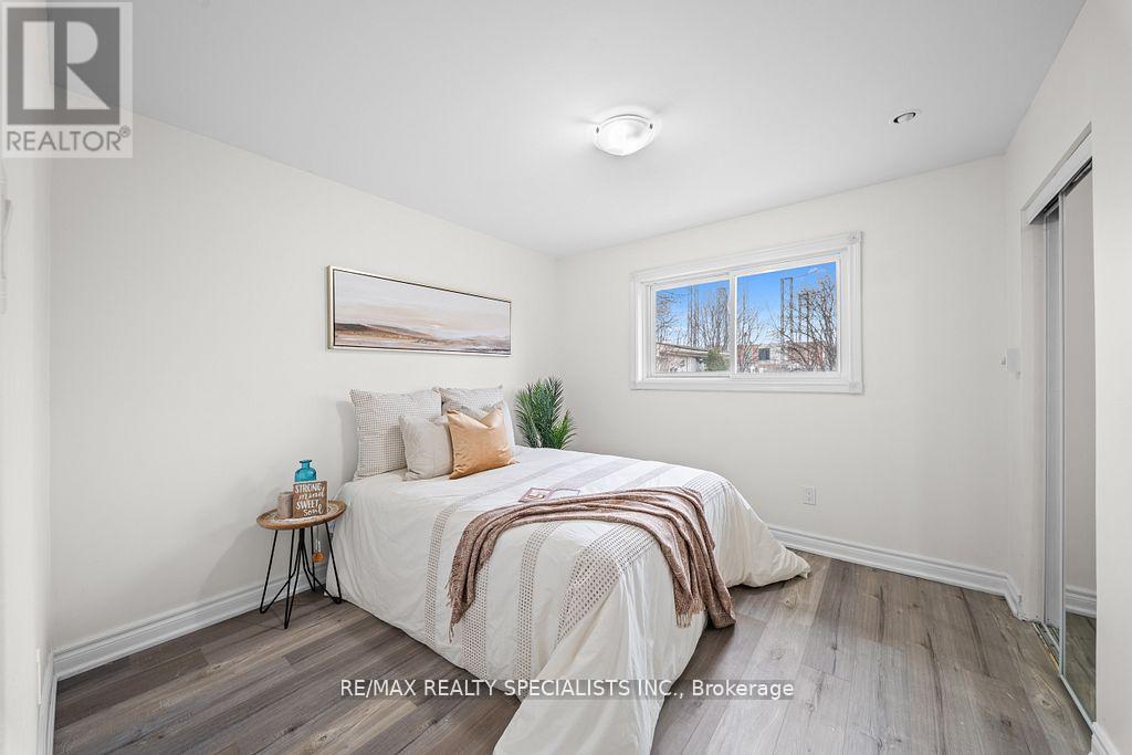 66 Avening Drive, Toronto, Ontario  M9V 1Y1 - Photo 17 - W13217678