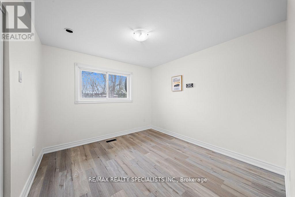 66 Avening Drive, Toronto, Ontario  M9V 1Y1 - Photo 20 - W13217678