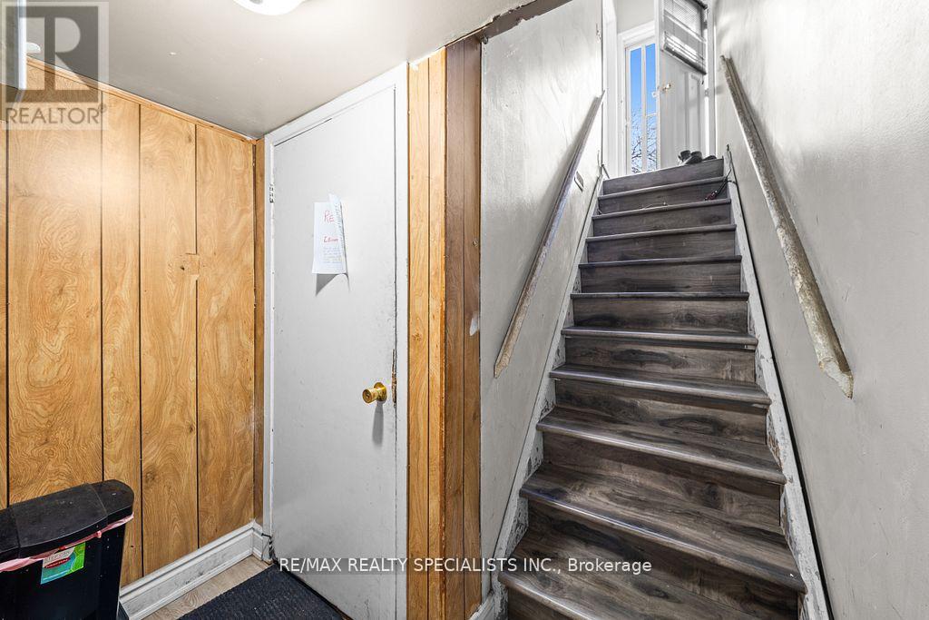 66 Avening Drive, Toronto, Ontario  M9V 1Y1 - Photo 23 - W13217678