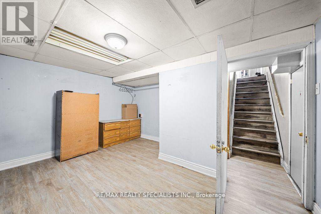 66 Avening Drive, Toronto, Ontario  M9V 1Y1 - Photo 24 - W13217678