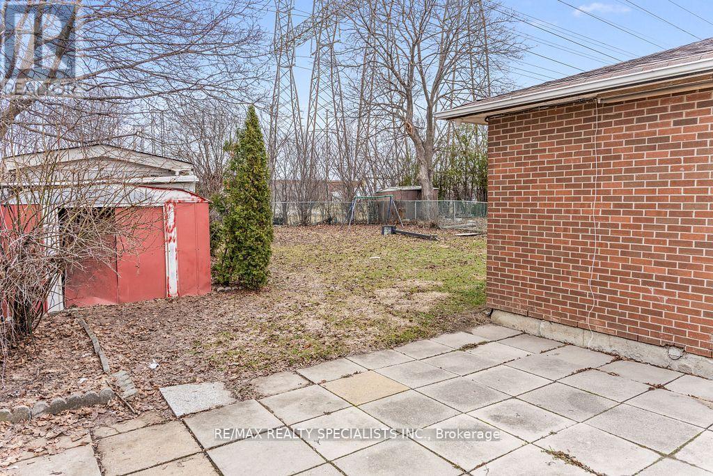 66 Avening Drive, Toronto, Ontario  M9V 1Y1 - Photo 27 - W13217678