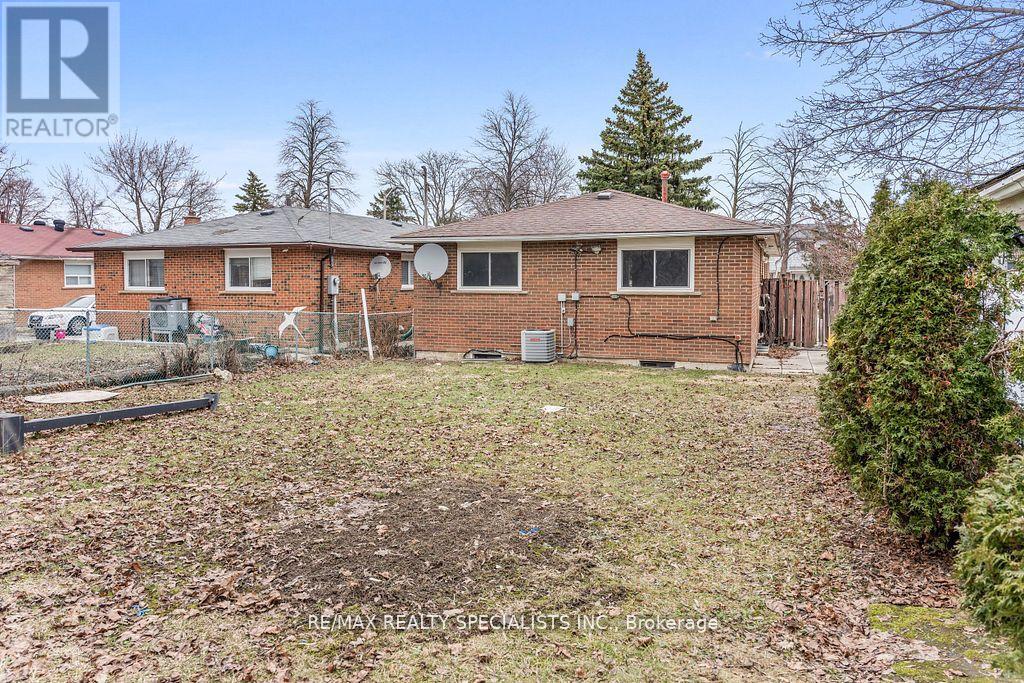 66 Avening Drive, Toronto, Ontario  M9V 1Y1 - Photo 29 - W13217678