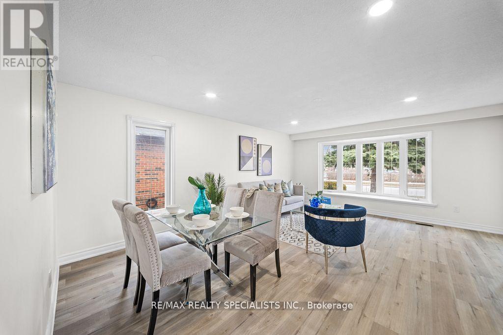 66 Avening Drive, Toronto, Ontario  M9V 1Y1 - Photo 6 - W13217678