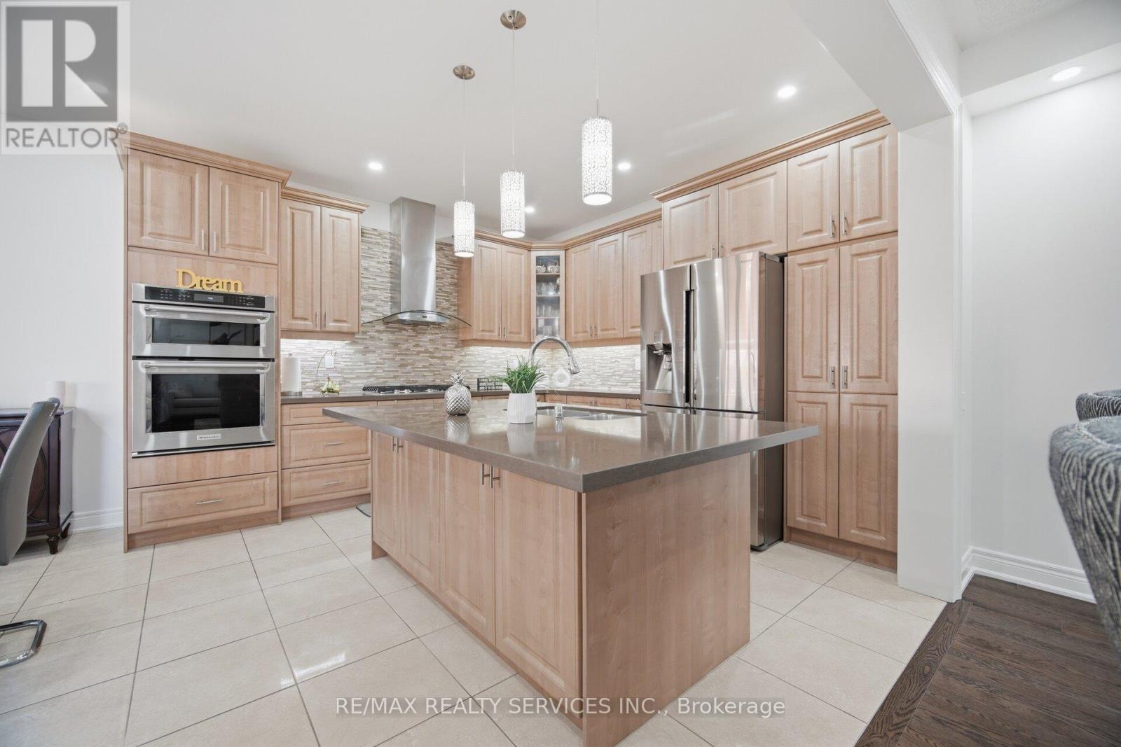 38 Blackberry Valley Crescent, Caledon, Ontario  L7C 3Z9 - Photo 7 - W13217680