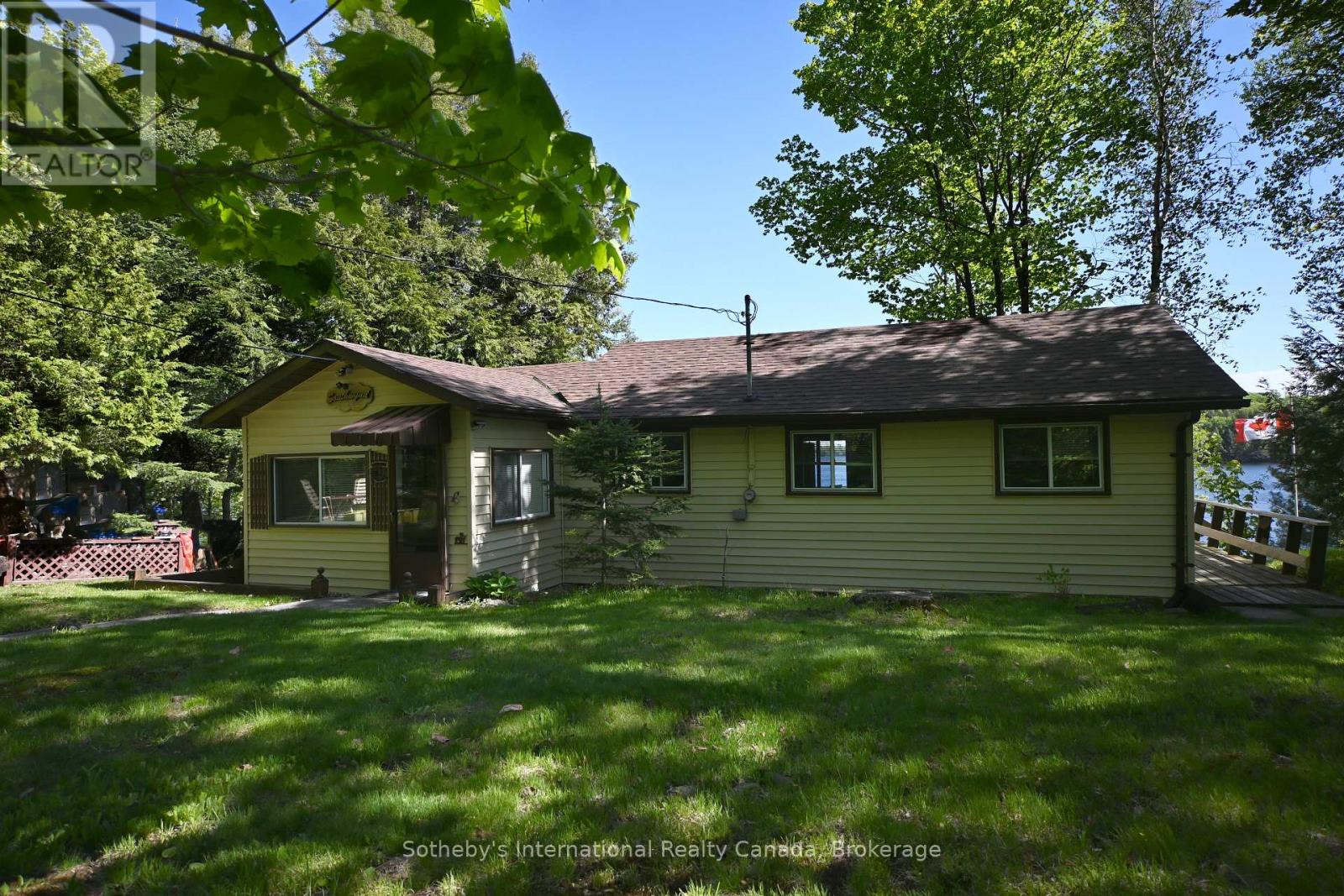 41 DEERFIELD ROAD, McKellar, Ontario