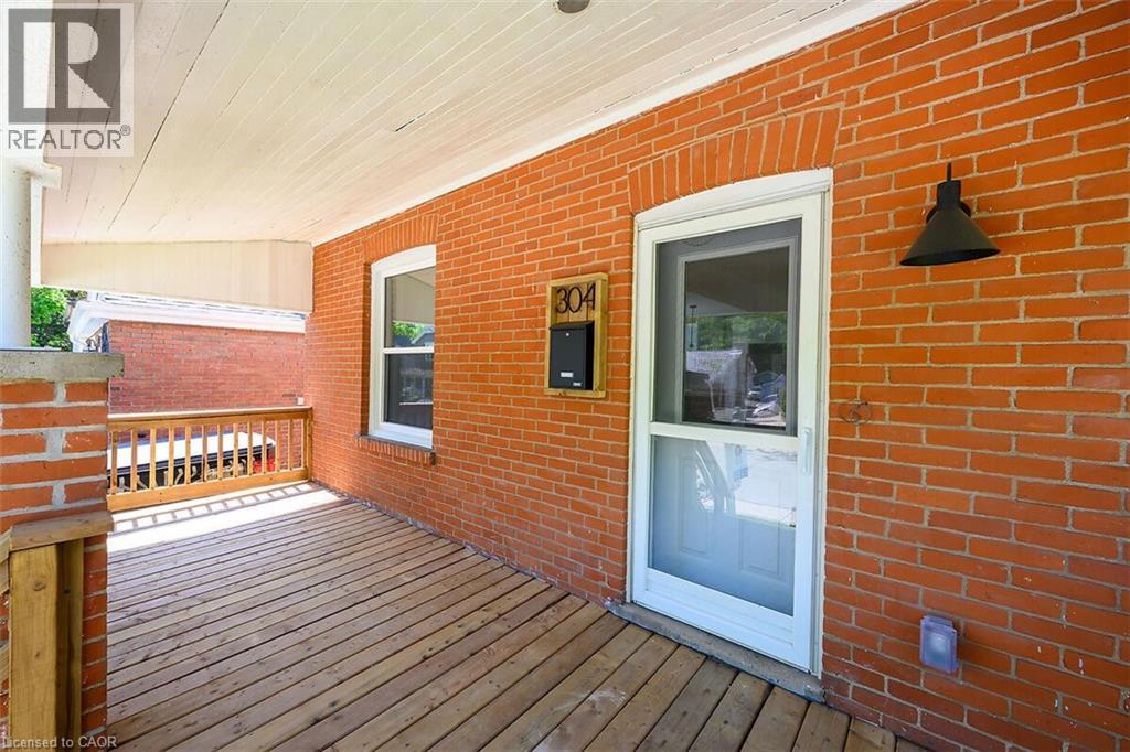 304 Park Street, Hamilton, Ontario  L9H 1Y9 - Photo 4 - 40833887