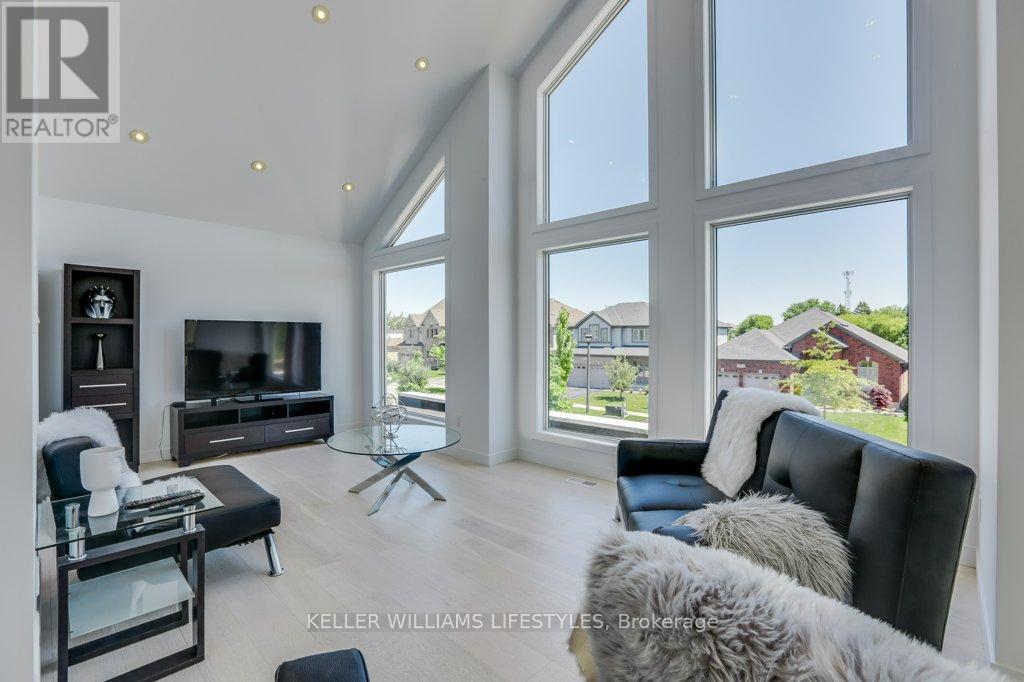 1747 Foxwood Avenue, London North, Ontario  N6G 0C4 - Photo 16 - X13217800