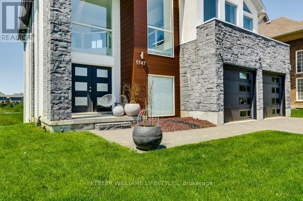 1747 Foxwood Avenue, London North, Ontario  N6G 0C4 - Photo 4 - X13217800
