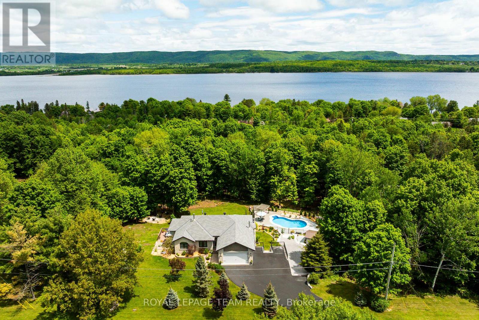 2866 STONEBRIDGE ROAD, Ottawa, Ontario