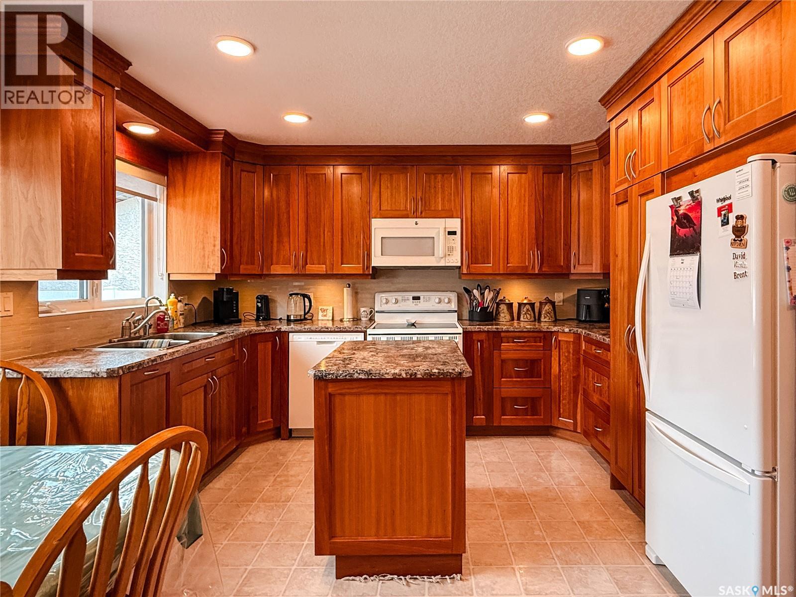 95 Pappas Crescent, Regina, Saskatchewan  S4R 7G7 - Photo 11 - SK037335