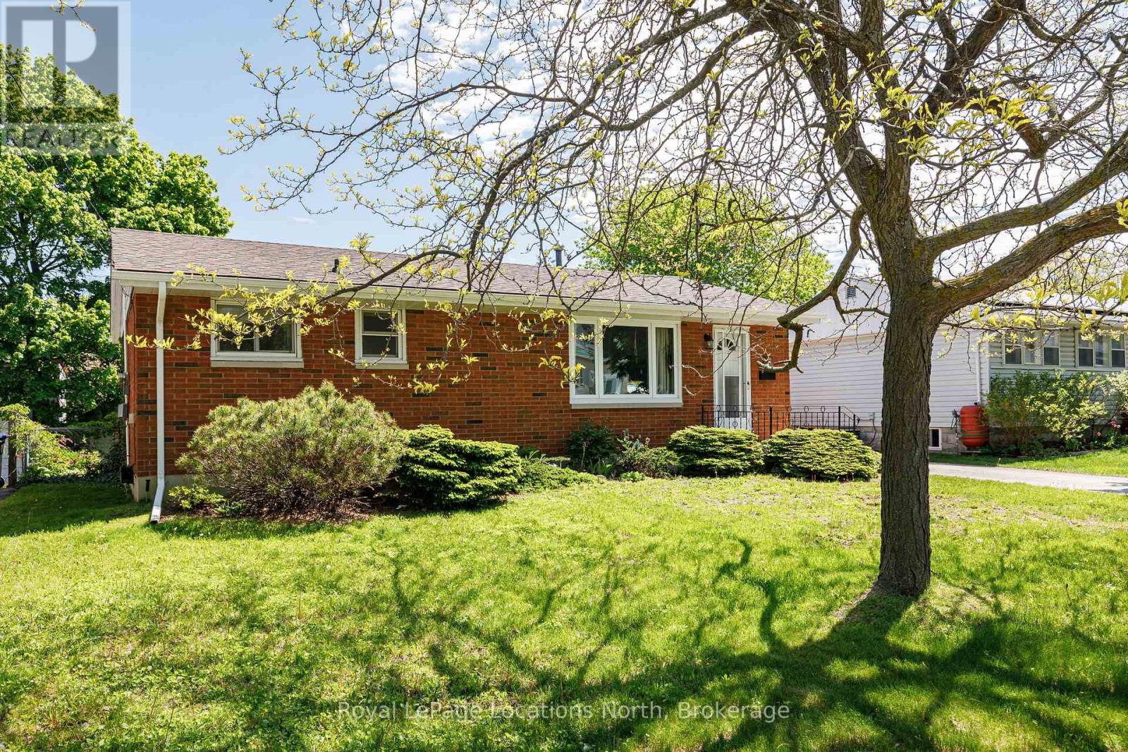 81 Peel Street, Collingwood, Ontario  L9Y 3V5 - Photo 2 - S13217746