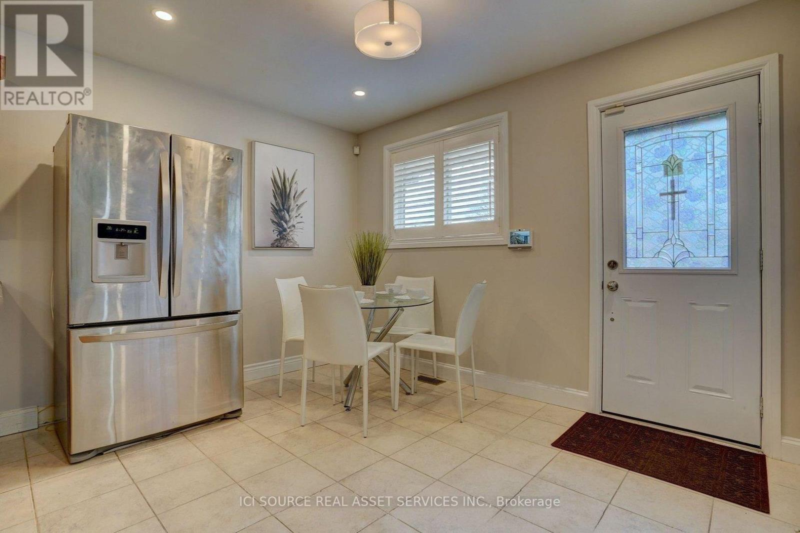 Main Fl - 1051 Willowdale Avenue, Oshawa, Ontario  L1H 1W7 - Photo 5 - E13217738