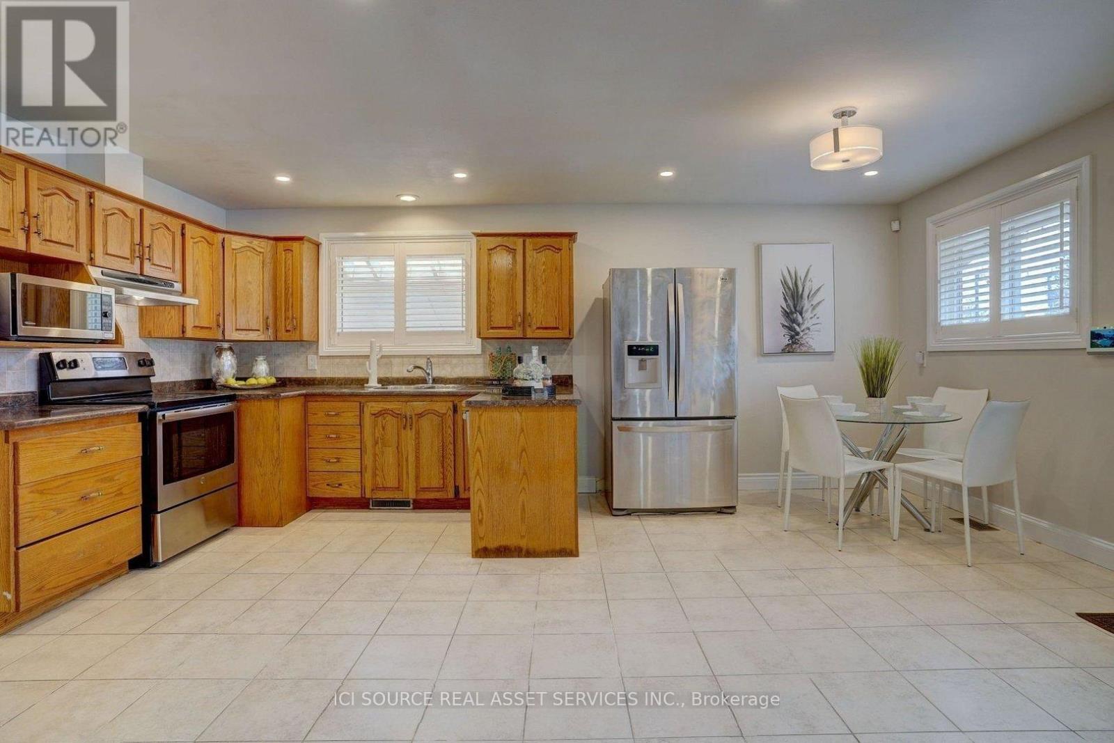 Main Fl - 1051 Willowdale Avenue, Oshawa, Ontario  L1H 1W7 - Photo 6 - E13217738