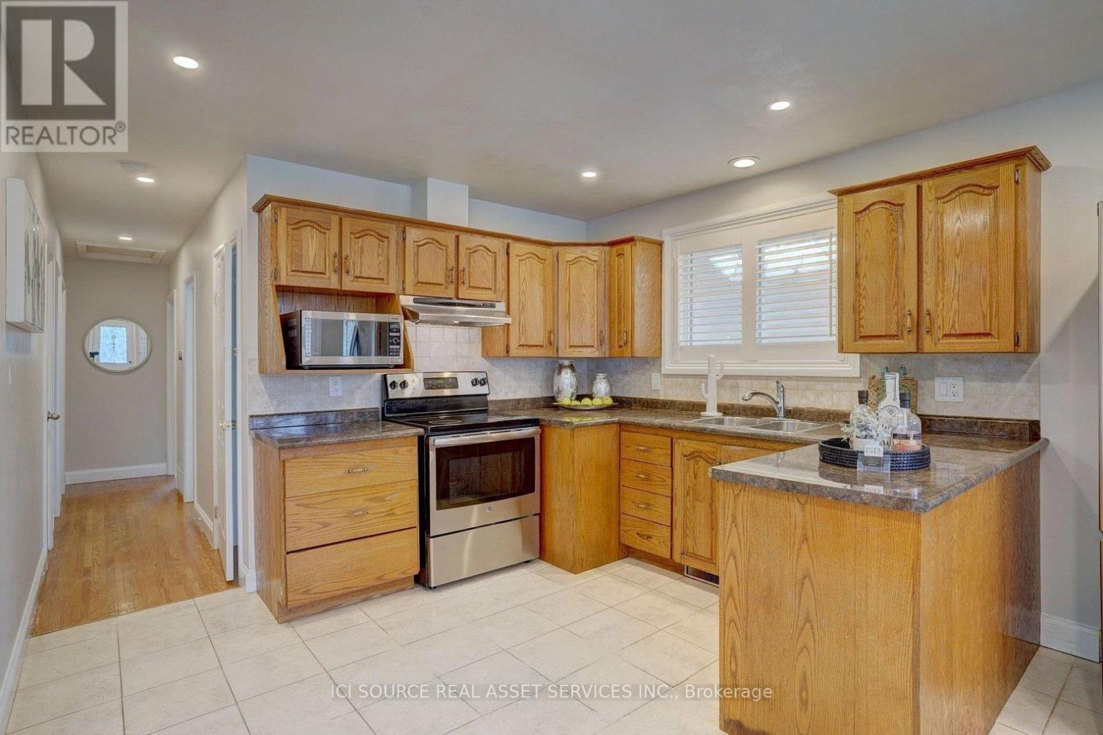 Main Fl - 1051 Willowdale Avenue, Oshawa, Ontario  L1H 1W7 - Photo 7 - E13217738