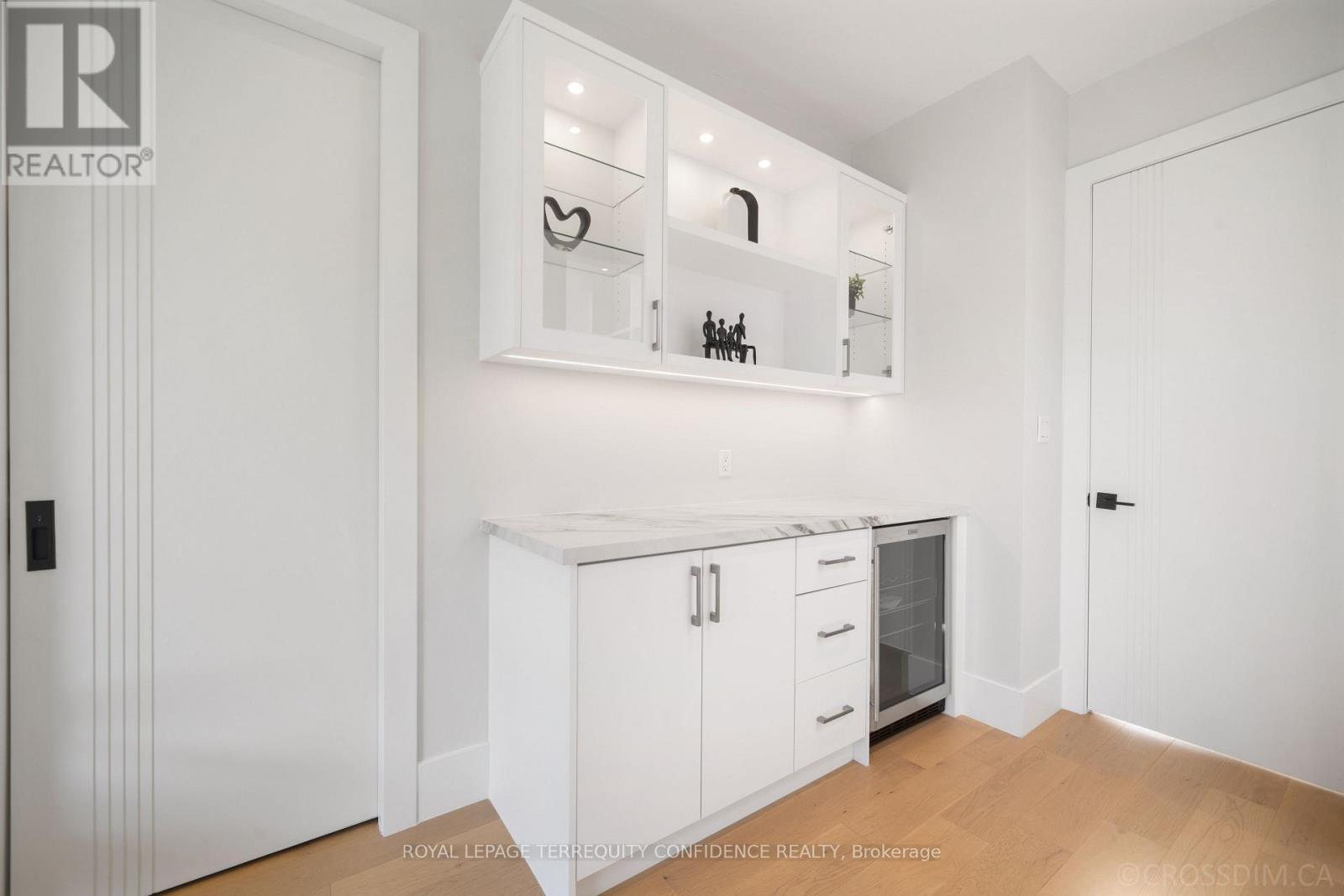 80 Barker Avenue, Toronto, Ontario  M4C 2N6 - Photo 21 - E13217780