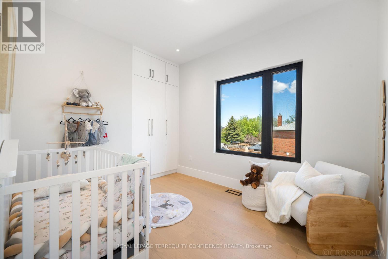 80 Barker Avenue, Toronto, Ontario  M4C 2N6 - Photo 22 - E13217780