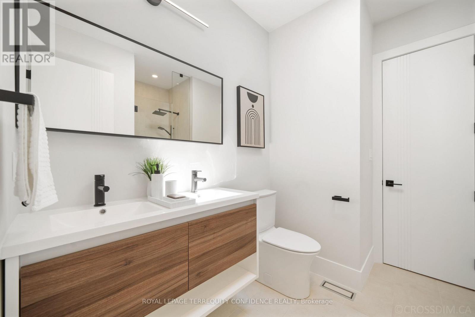 80 Barker Avenue, Toronto, Ontario  M4C 2N6 - Photo 23 - E13217780