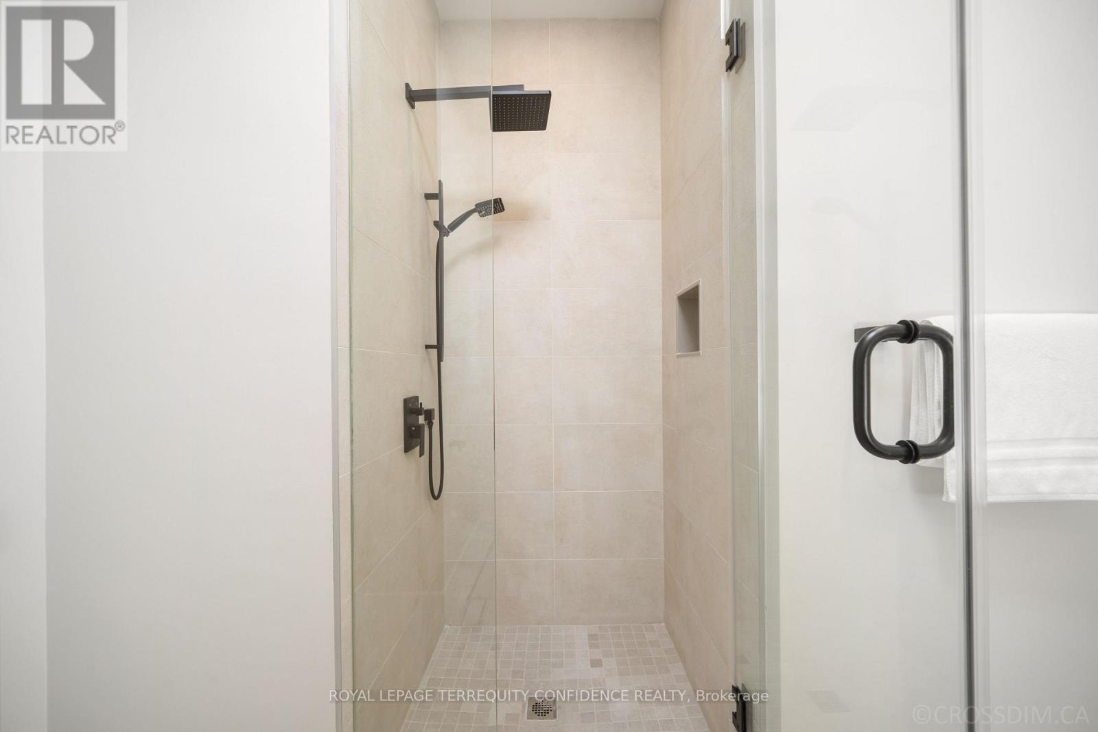 80 Barker Avenue, Toronto, Ontario  M4C 2N6 - Photo 24 - E13217780