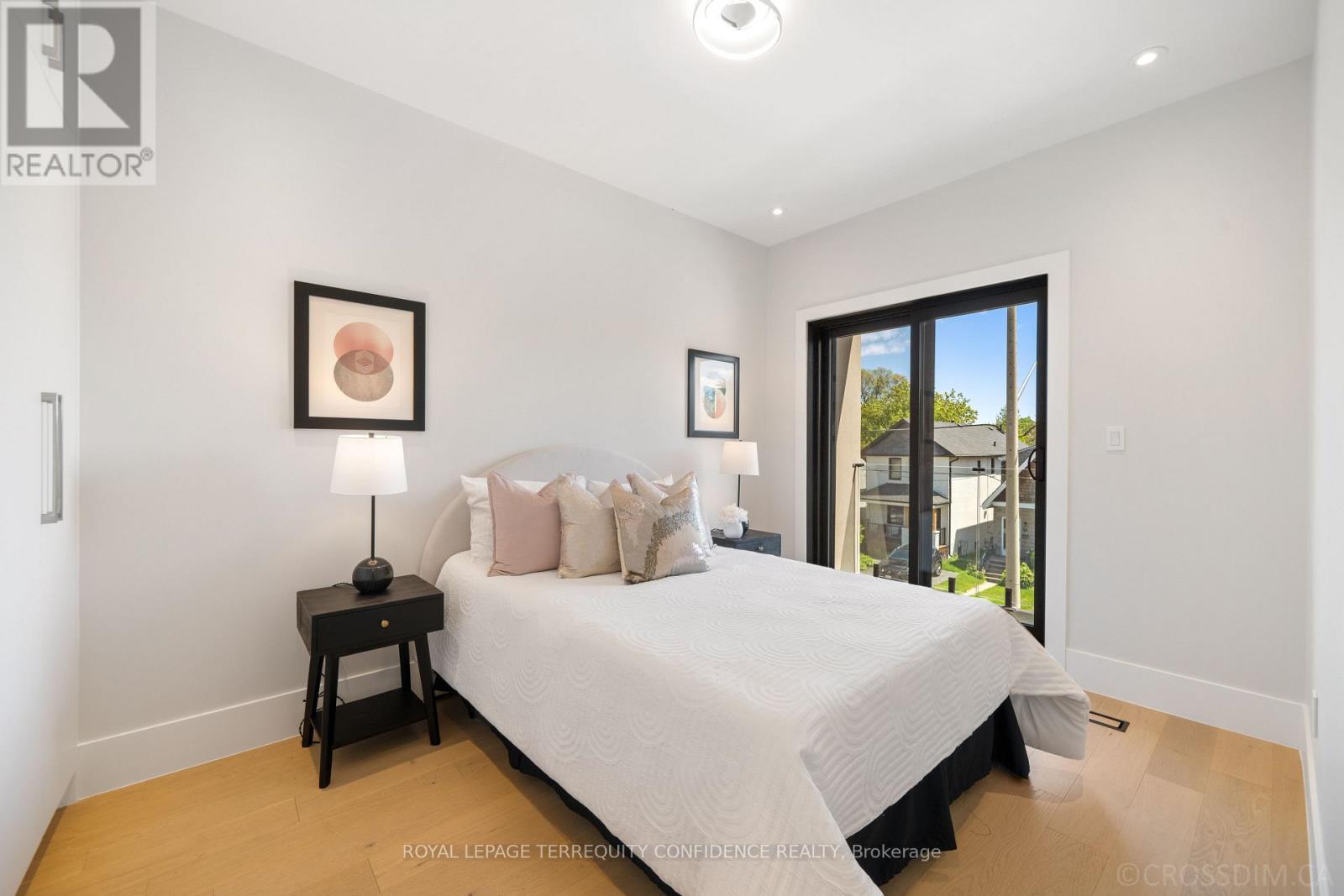 80 Barker Avenue, Toronto, Ontario  M4C 2N6 - Photo 25 - E13217780