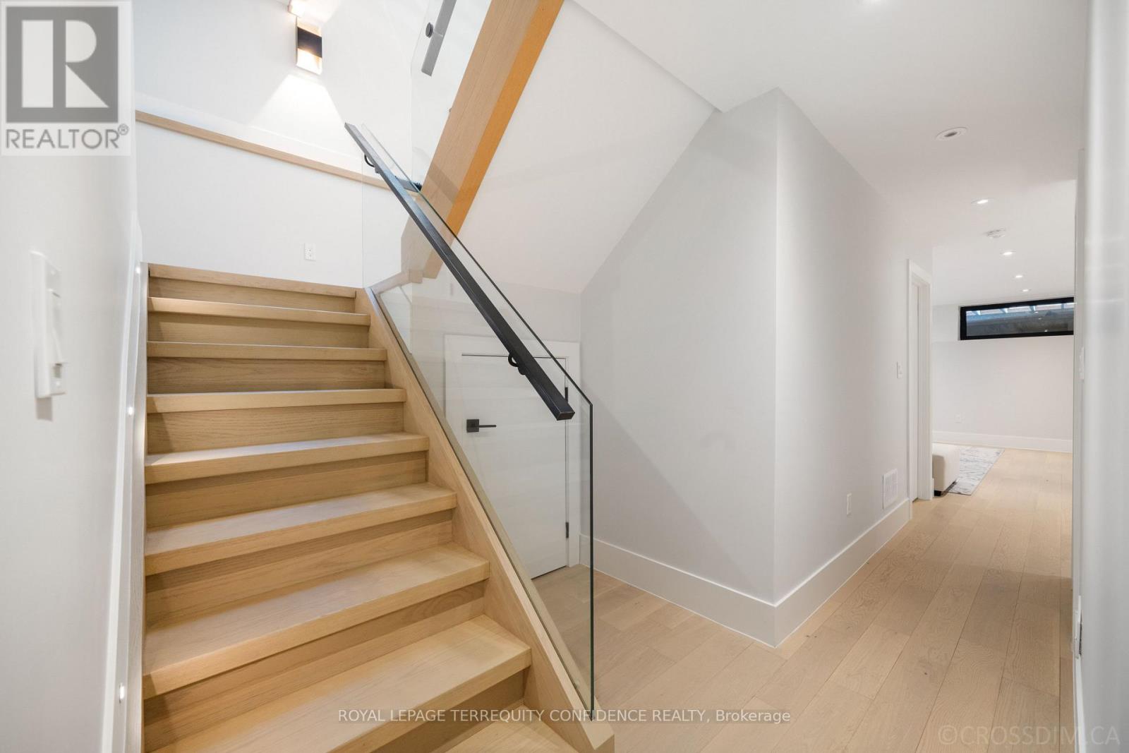 80 Barker Avenue, Toronto, Ontario  M4C 2N6 - Photo 31 - E13217780