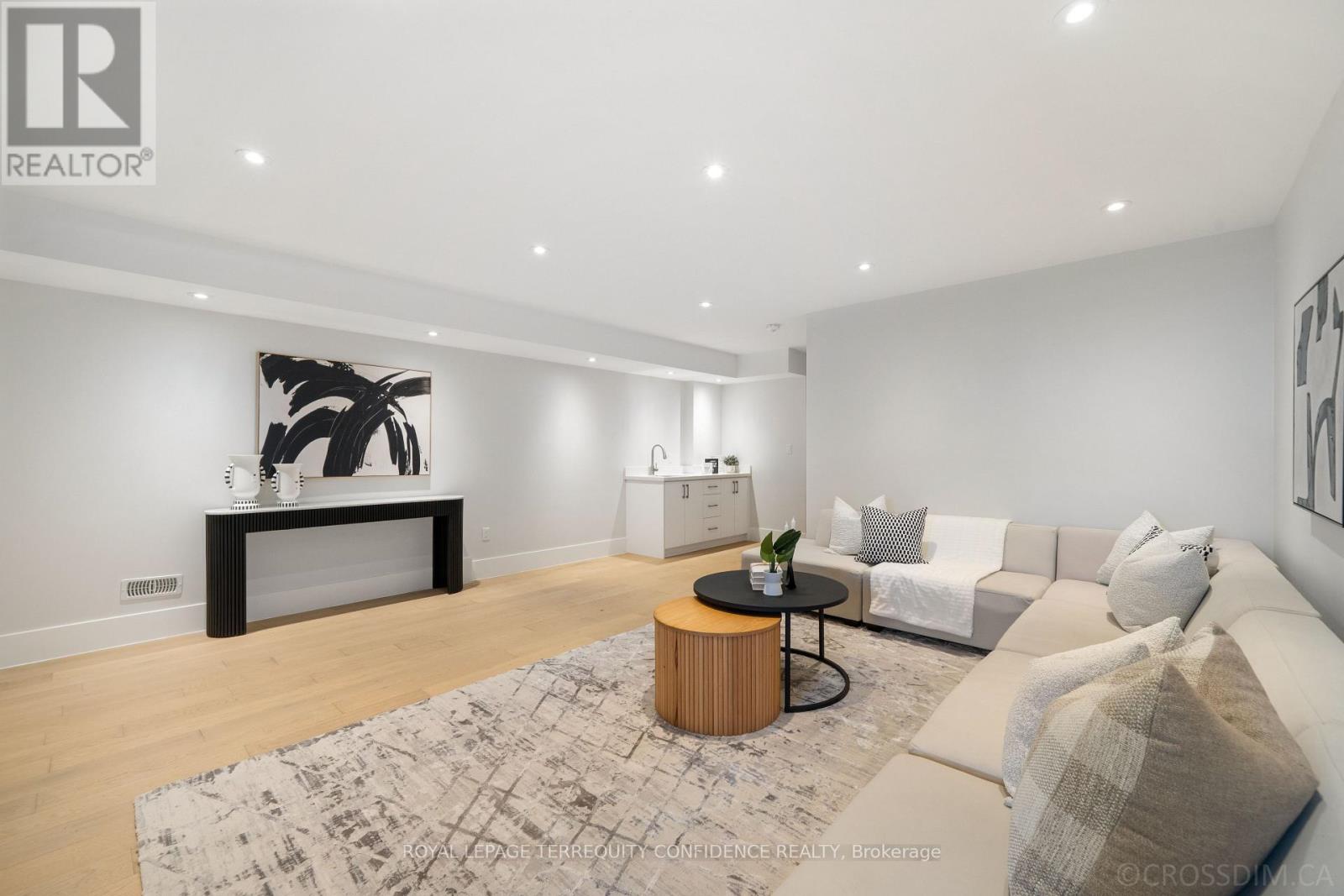 80 Barker Avenue, Toronto, Ontario  M4C 2N6 - Photo 34 - E13217780