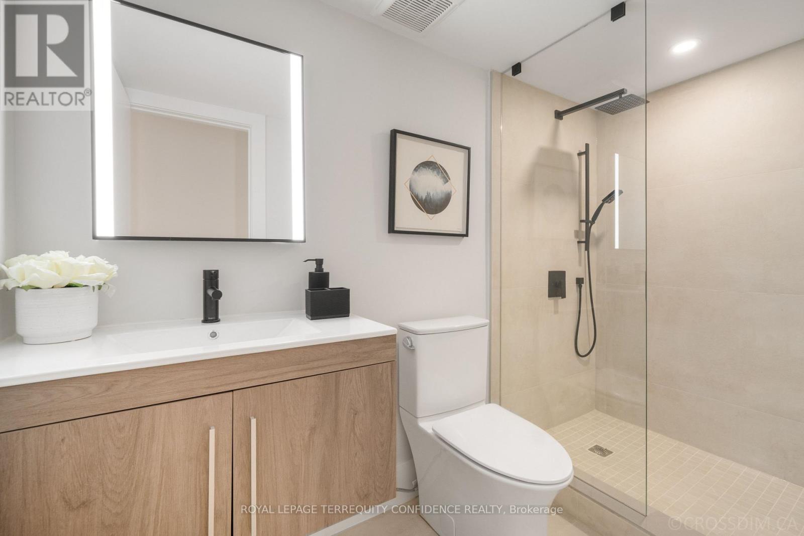 80 Barker Avenue, Toronto, Ontario  M4C 2N6 - Photo 37 - E13217780