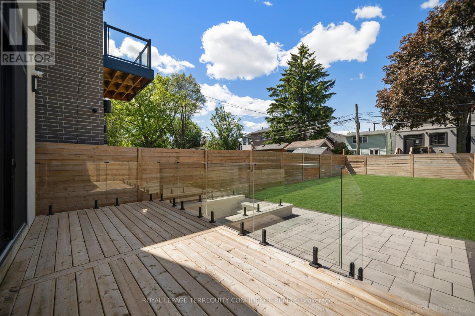 80 Barker Avenue, Toronto, Ontario  M4C 2N6 - Photo 40 - E13217780