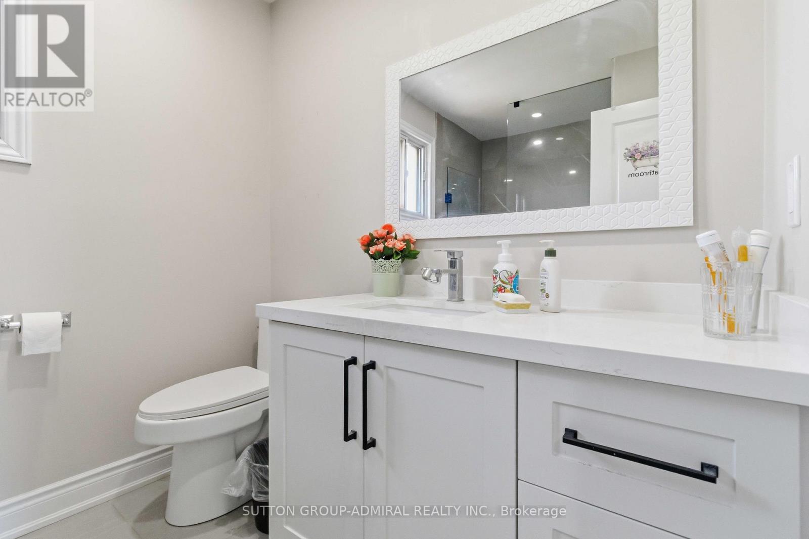 Main & Upper Flr - 87 Marita Place, Vaughan, Ontario  L4K 3J5 - Photo 19 - N13217758