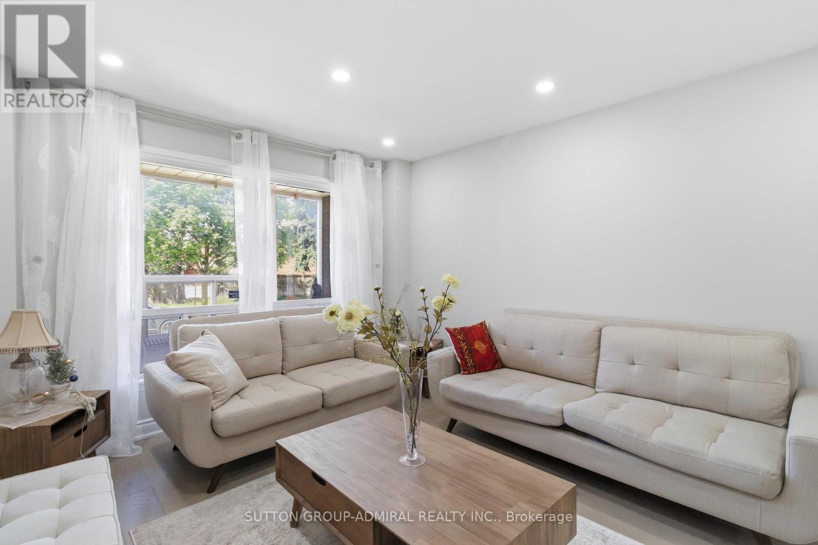 Main & Upper Flr - 87 Marita Place, Vaughan, Ontario  L4K 3J5 - Photo 5 - N13217758