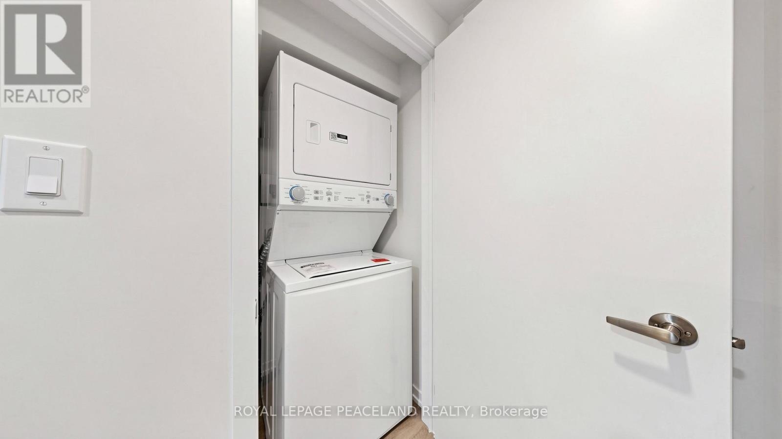 206 Matawin Lane, Richmond Hill, Ontario  L4B 0H7 - Photo 36 - N13217794