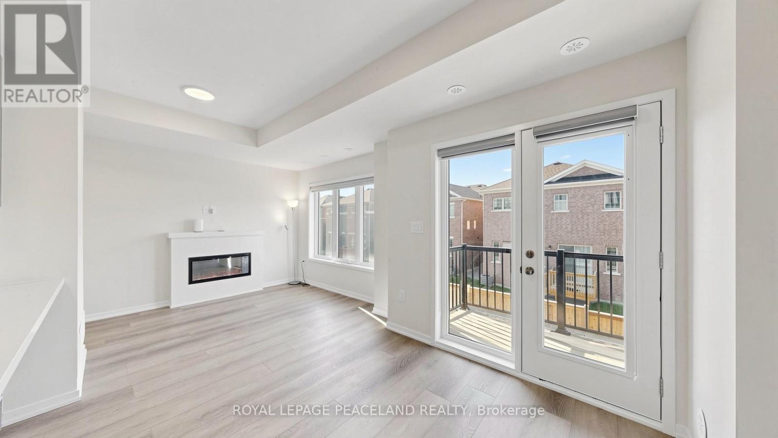 206 Matawin Lane, Richmond Hill, Ontario  L4B 0H7 - Photo 4 - N13217794