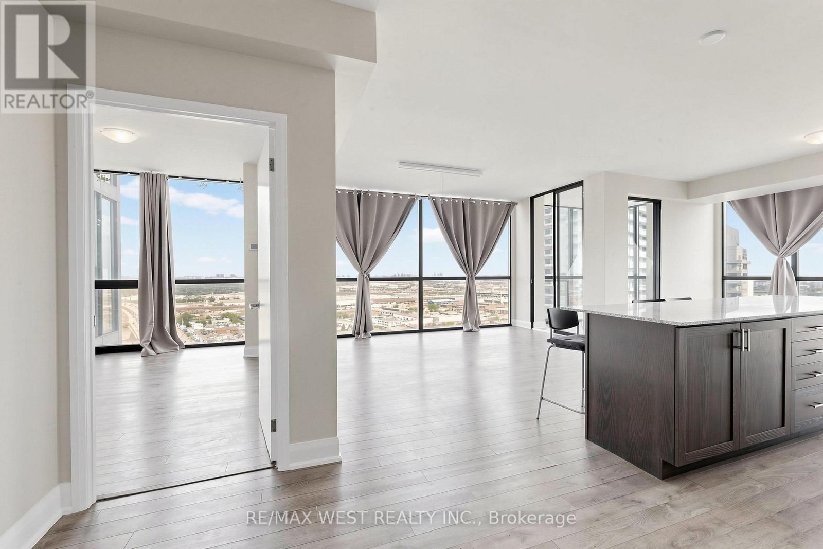 2602 - 2900 Highway 7 Road, Vaughan, Ontario  L4K 1W2 - Photo 10 - N13217802